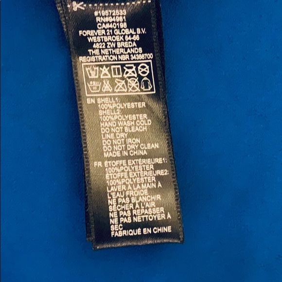 3 Forever 21 long sleeve button down blouses. - Picture 11 of 16